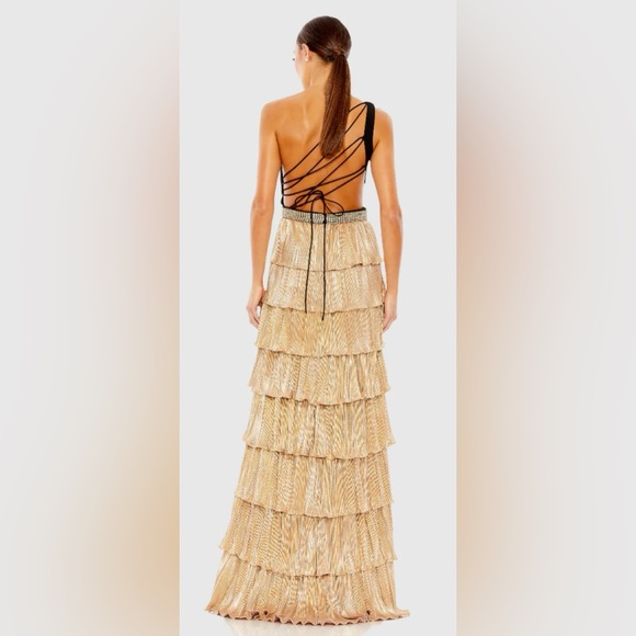 💃🏽IEENA for MAC DUGGAL Tiered One Shoulder Gown. Color:Gold/Black. Size: 12 - Picture 3 of 10
